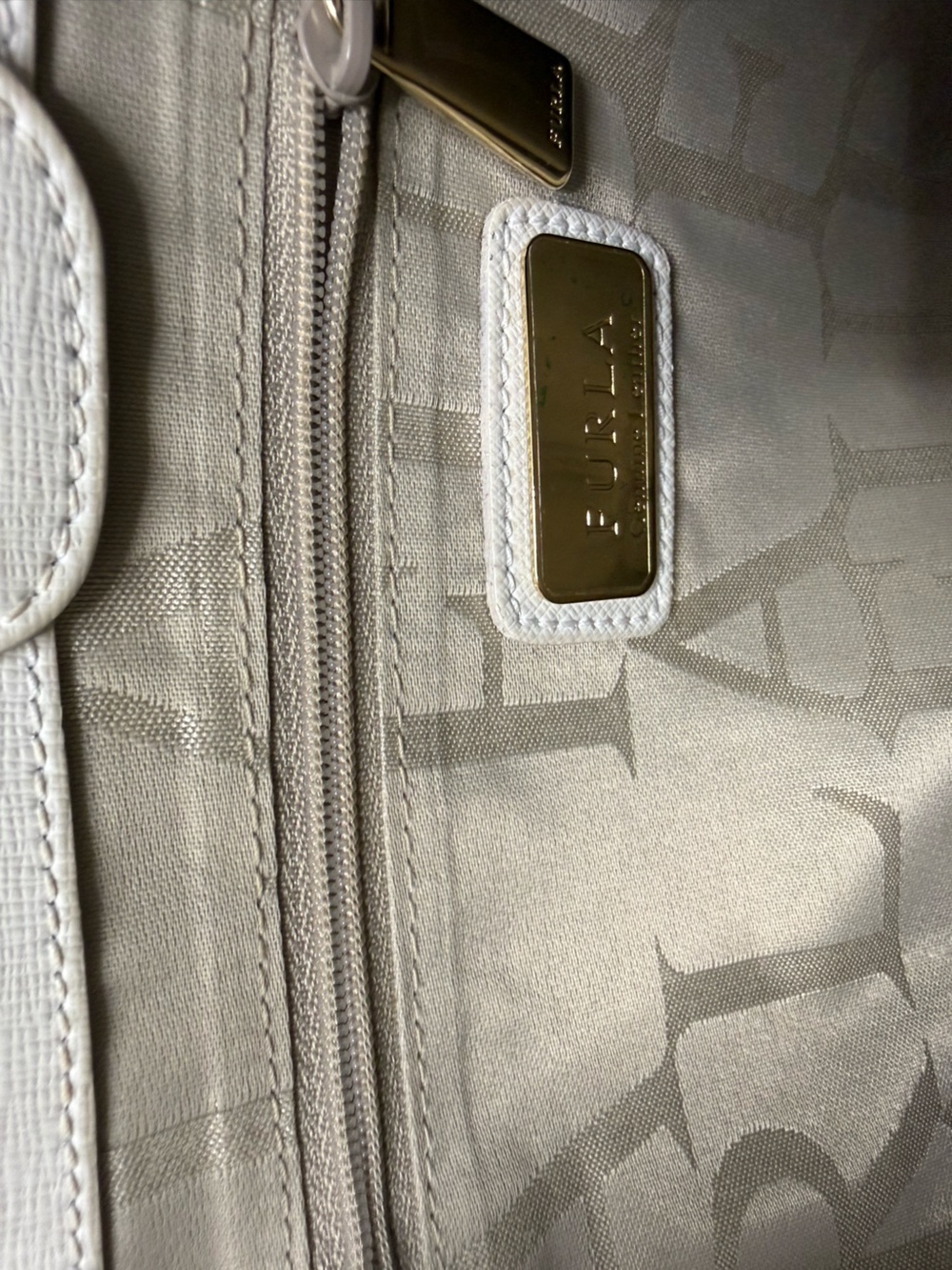 Furla Soft ivory Leather Chain-Handle Shoulder Bag - Picture 7 of 7